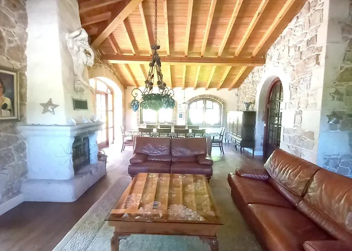 Βίλα Charming In Riveira With Private Pool 260 M² Ribeira