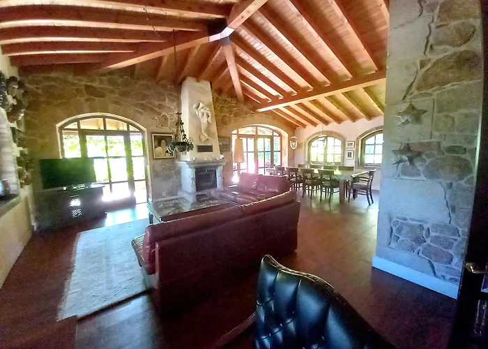 Charming In Riveira With Private Pool 260 M² Ribeira